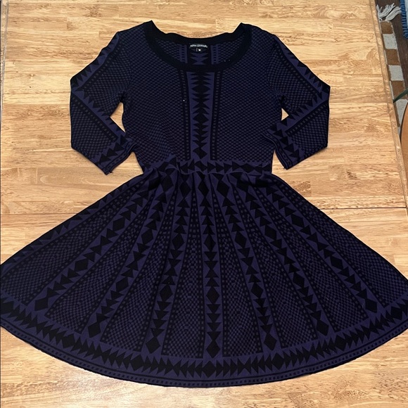 Nina Leonard Dresses & Skirts - Nina Leonard Black and Purple Geometric Mini Dress